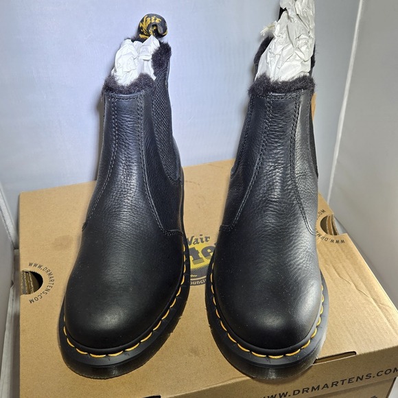 Doc Martens Ambassador Fur Lined Black Leather Boots Mens Size 4 Womens Sz 5 New - Picture 4 of 10